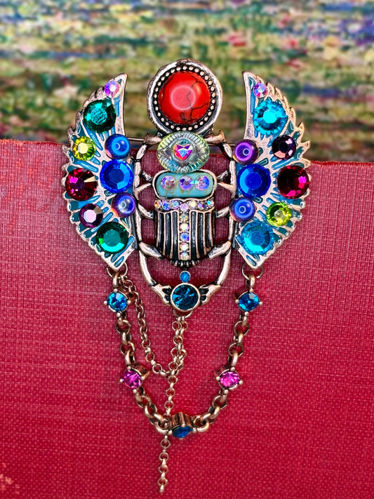 Yard Brooch